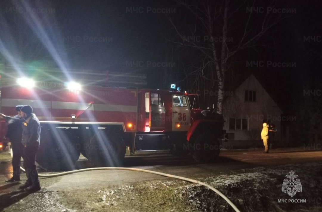 Пожарно - спасательные подразделения государственной противопожарной службы ликвидировали пожар в Злынковском районе